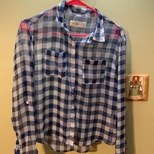 Abercrombie and Fitch long sleeve checkered blouse
